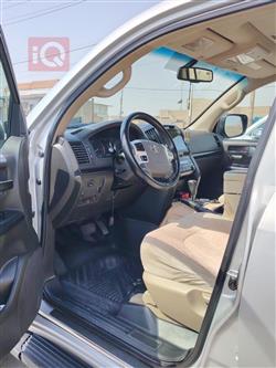 تۆیۆتا لاند کروزەر